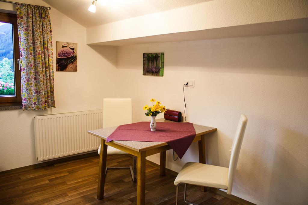 Haus Wendelin Apartment Fulpmes Ruang foto